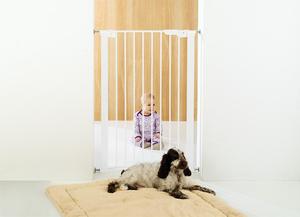 GRIND FÖR T EX BARN OCH HUND. HÖJD 106 CM
